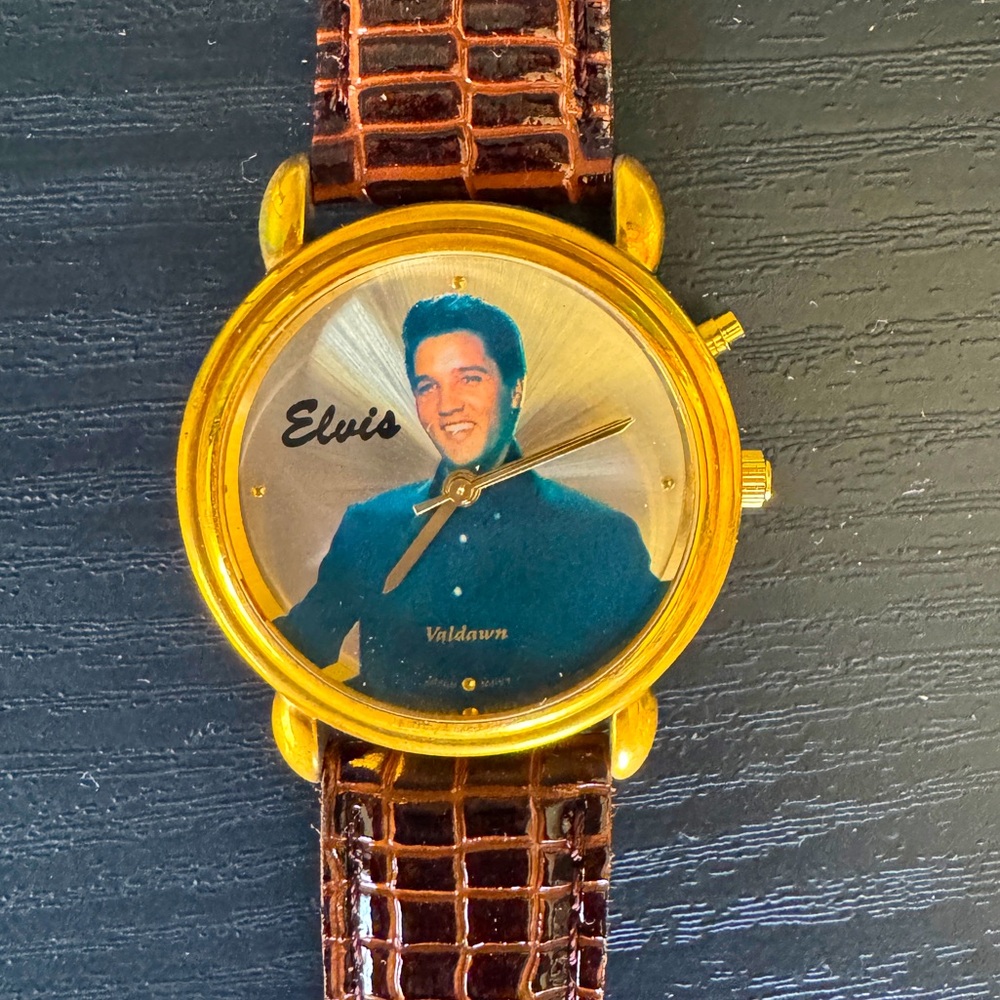 Valdawn ELVIS PRESLEY Dial Watch w/Guitar Seconds hand 1995 Brown lizard Leather